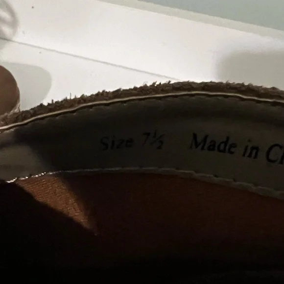 Women’s wedge heeled ankle boots by Dolce Vita Size 7 1/2. NWOT. - Picture 5 of 5